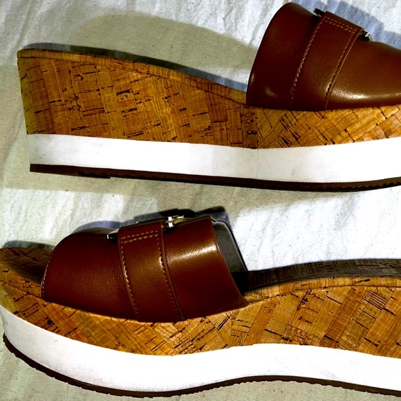 Michael Kors Jilly Sandal - Picture 2 of 5